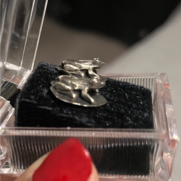 Sterling silver Frog earrings - Picture 3 of 7